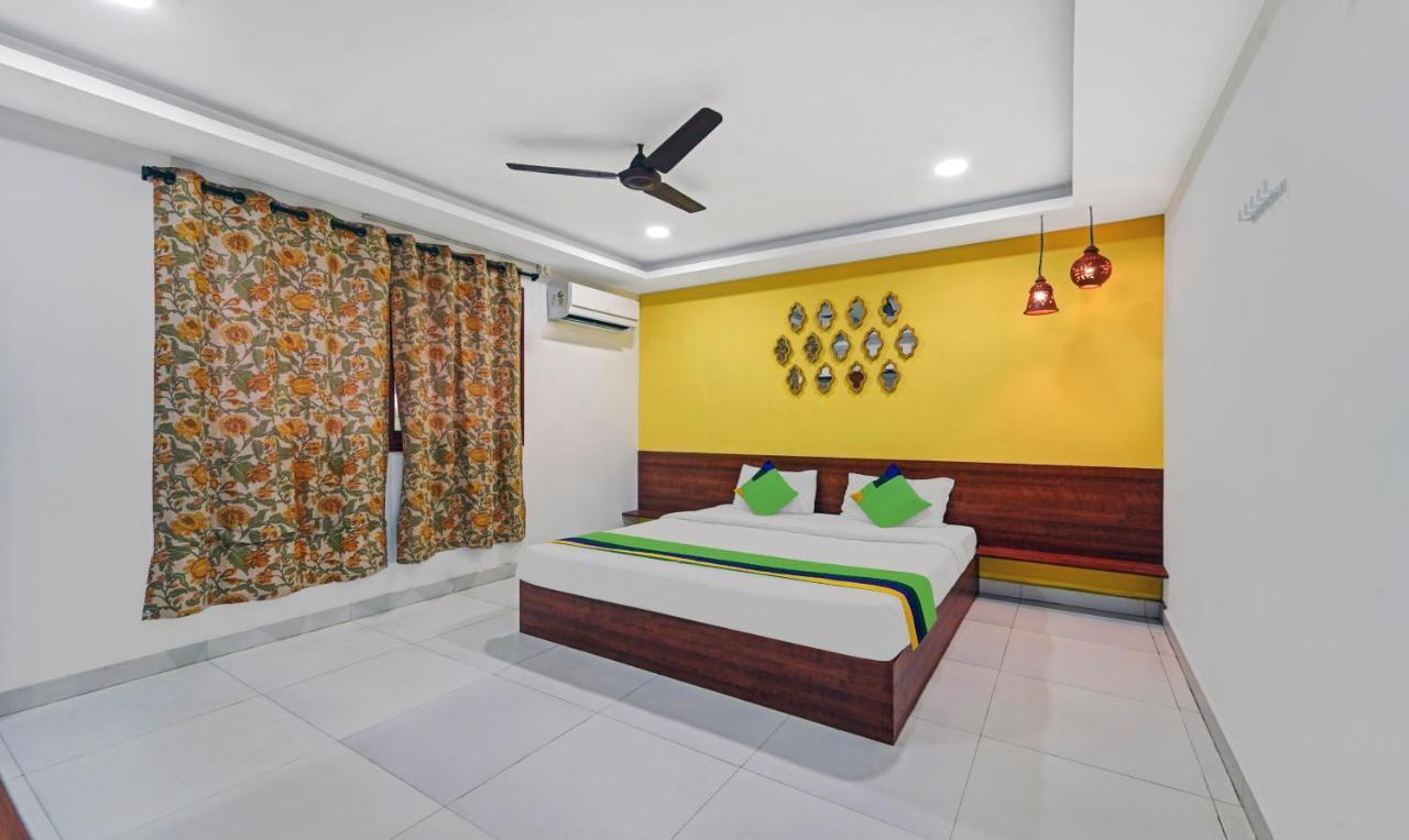 Treebo Signature Grande Kottakuppam Bagian luar foto
