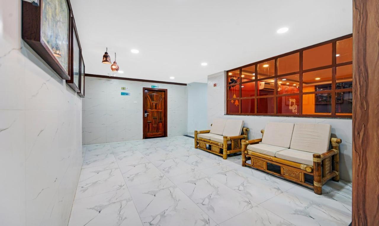 Treebo Signature Grande Kottakuppam Bagian luar foto
