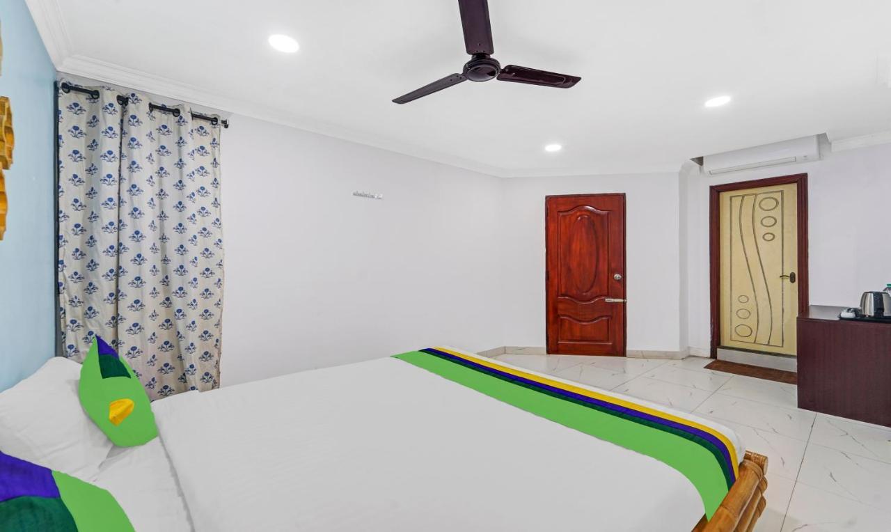 Treebo Signature Grande Kottakuppam Bagian luar foto