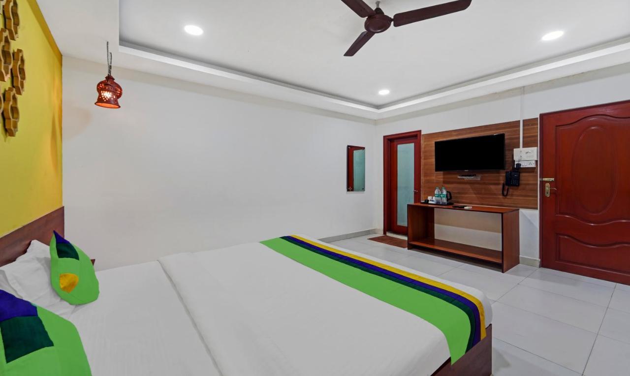 Treebo Signature Grande Kottakuppam Bagian luar foto