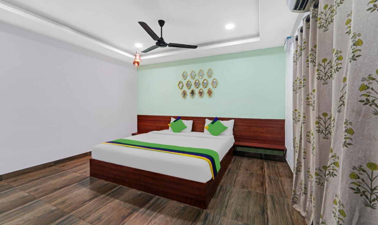 Treebo Signature Grande Kottakuppam Bagian luar foto